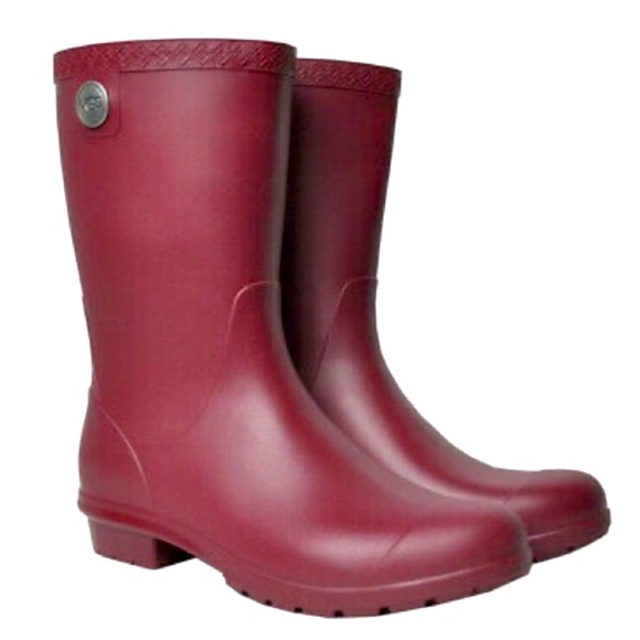 UGG Sienna Matte Garnet Rain Boots - Women's NWT - Picture 1 of 9